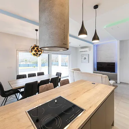 Cozy In With Wifi * Primorski Dolac