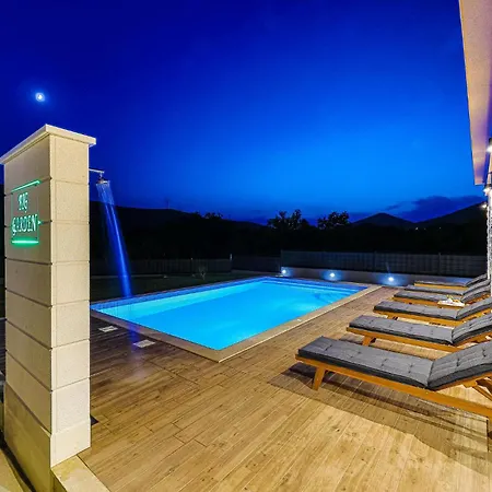 Prázdninový dům Cozy In Primorski Dolac With Wifi Primorski Dolac