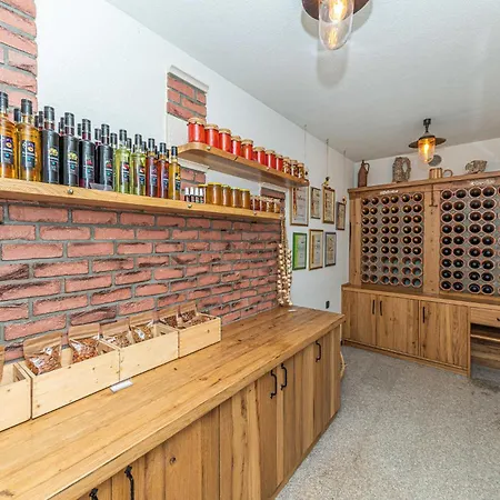 Holiday home 4 Bedroom In Primorski Dolac