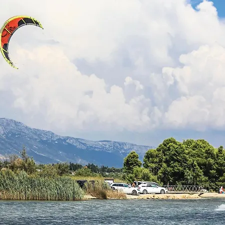 Prázdninový dům Cozy In Primorski Dolac With Wifi *