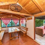 Cozy In With Wifi Holiday home Primorski Dolac