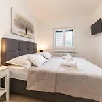 Cozy In With Wifi
