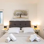 Cozy In With Wifi Holiday home Primorski Dolac