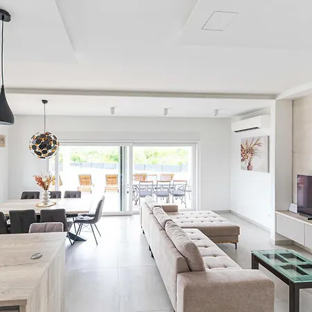 Tatil Evi Cozy In Primorski Dolac With Wifi