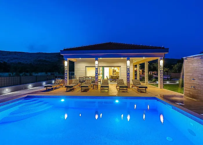 Cozy In With Wifi Vakantiehuis Primorski Dolac